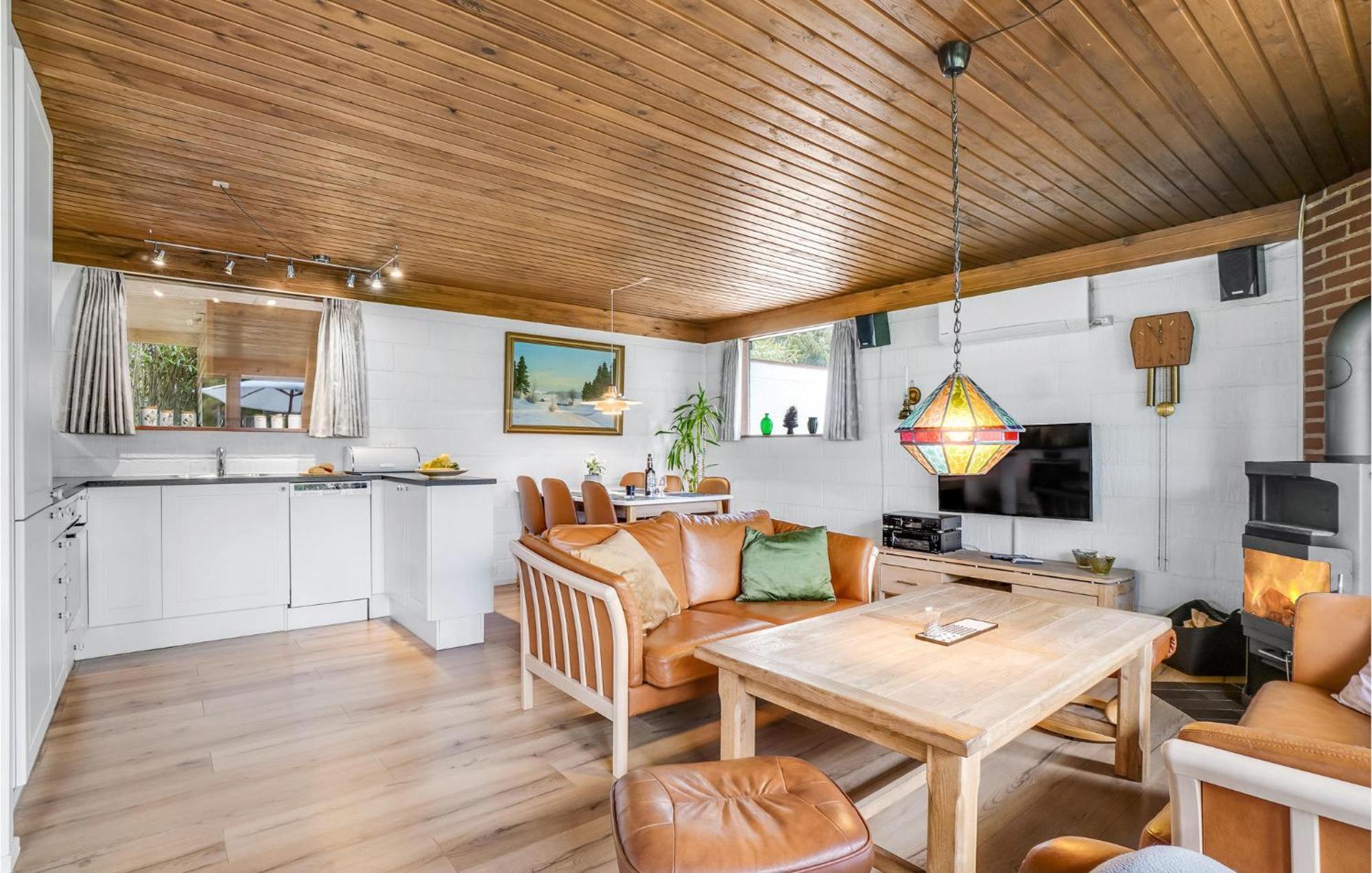 Amazing Home In Kalundborg With Kitchen Экстерьер фото