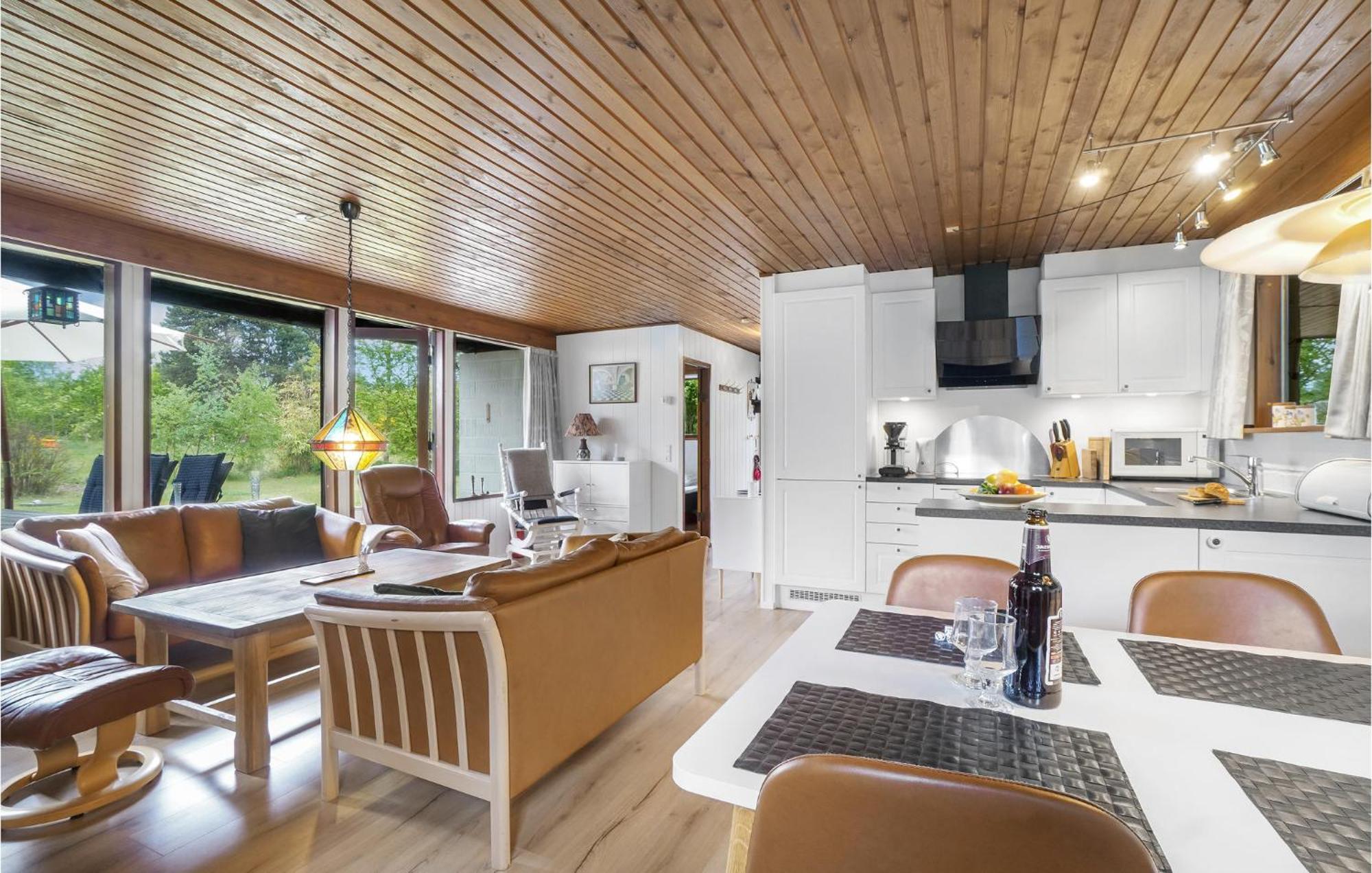 Amazing Home In Kalundborg With Kitchen Экстерьер фото